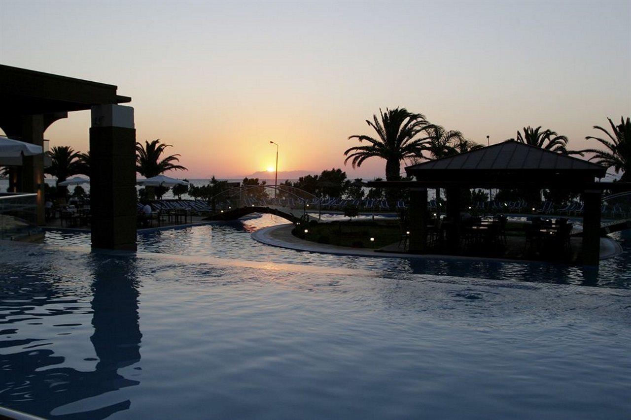 Отель Oceanis 4*