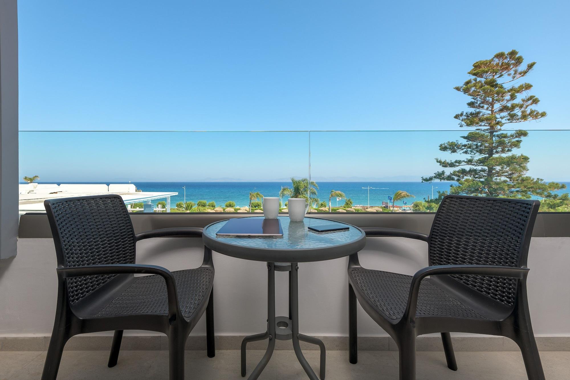 Oceanis 4* Иксиа