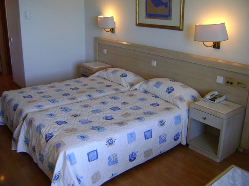 Oceanis Иксиа