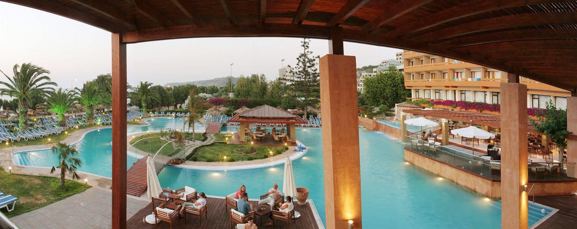 Oceanis 4* Иксиа